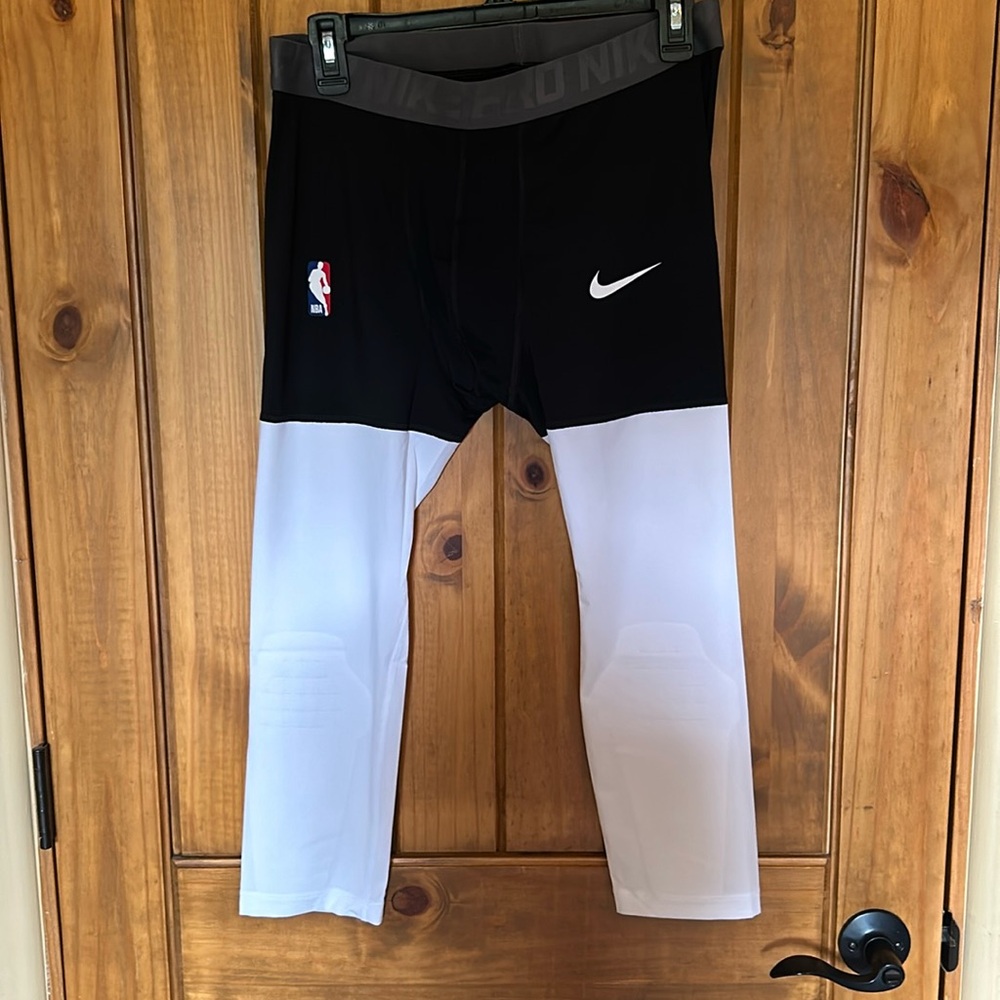 New Nike Pro 3/4 compression pants